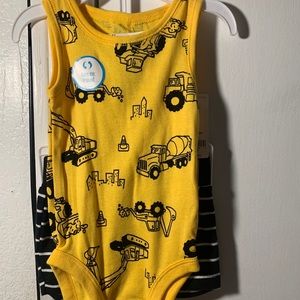 Carter’s 2 piece short set